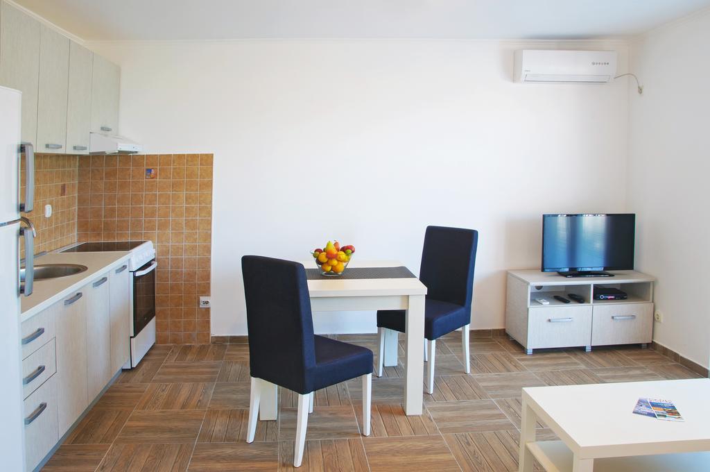 Apartmani Tivat Kaludjerovic Cameră foto